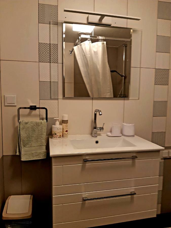 Lana Hotel Nida Luaran gambar